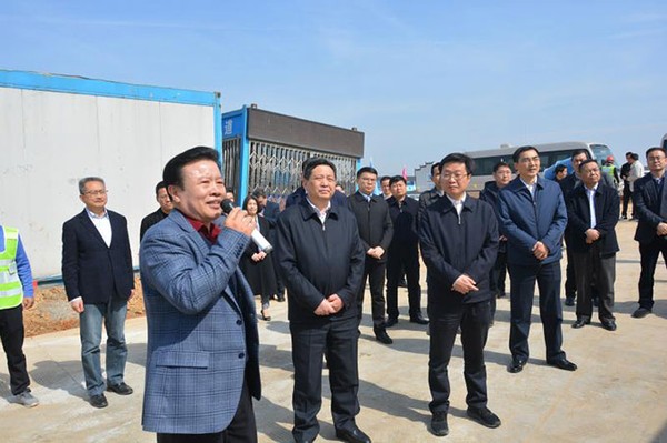 陶方启、潘朝晖到芜宣机场调研
